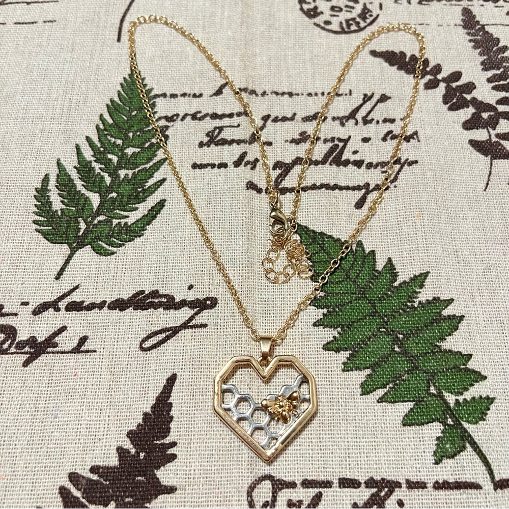 Honeybee comb heart-pendant necklace